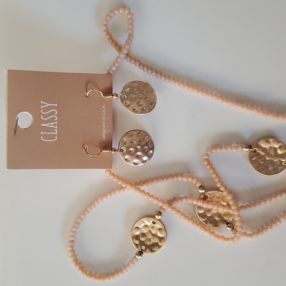 Classy Peach and Gold Tone Long Beaded Necklace and Matching Earrings 2 - Picture 3 of 3